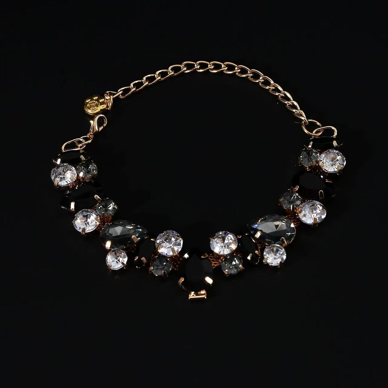 Luxury Crystal Pet Necklace | Rhinestone Dog & Cat Collar